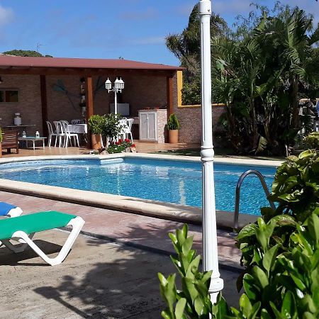 Chalet La Huerta Con Piscina Y Wifi Conil De La Frontera Exteriör bild